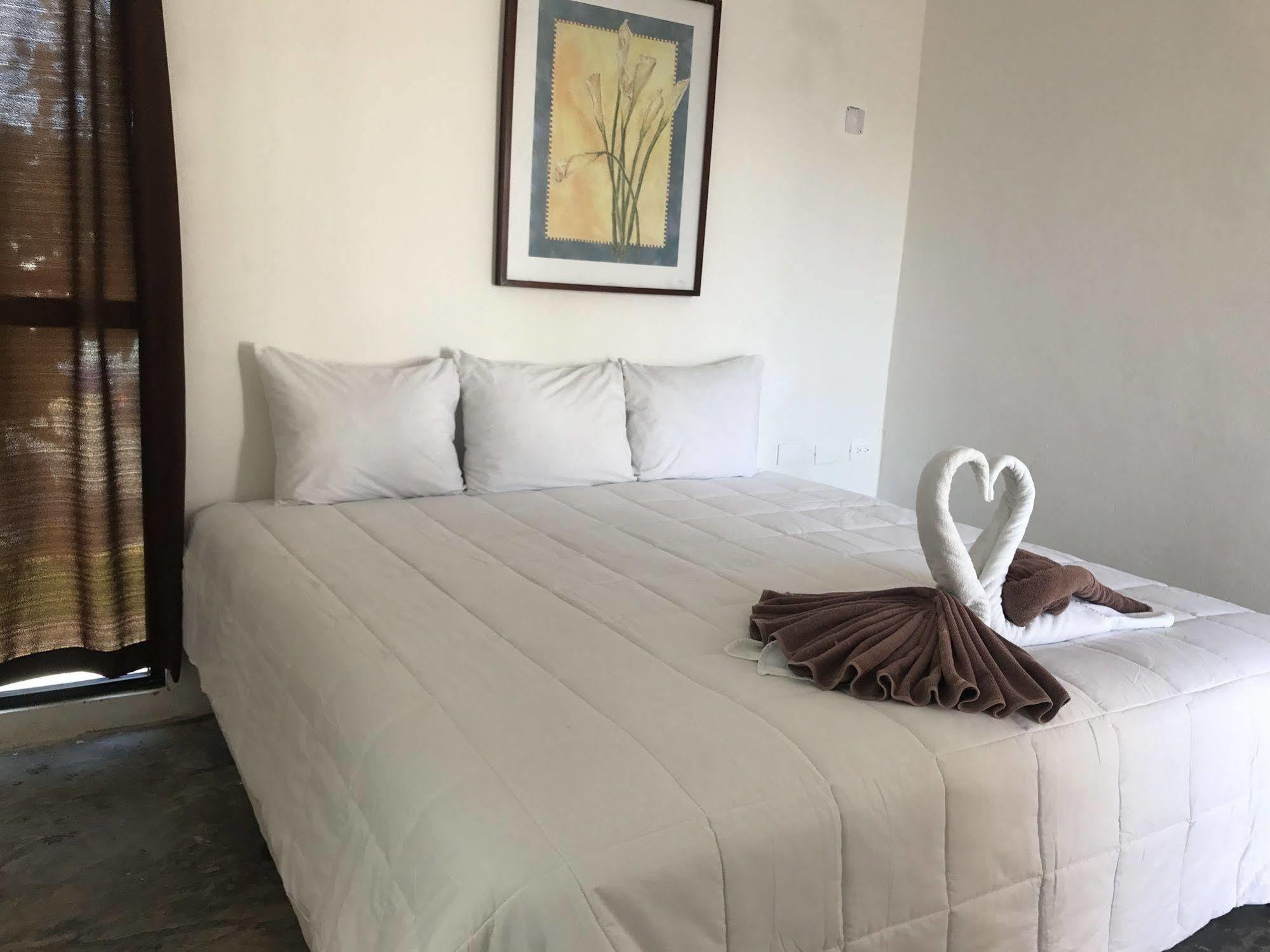 Hotel Villas San Ignacio Плая дел Кармен Екстериор снимка