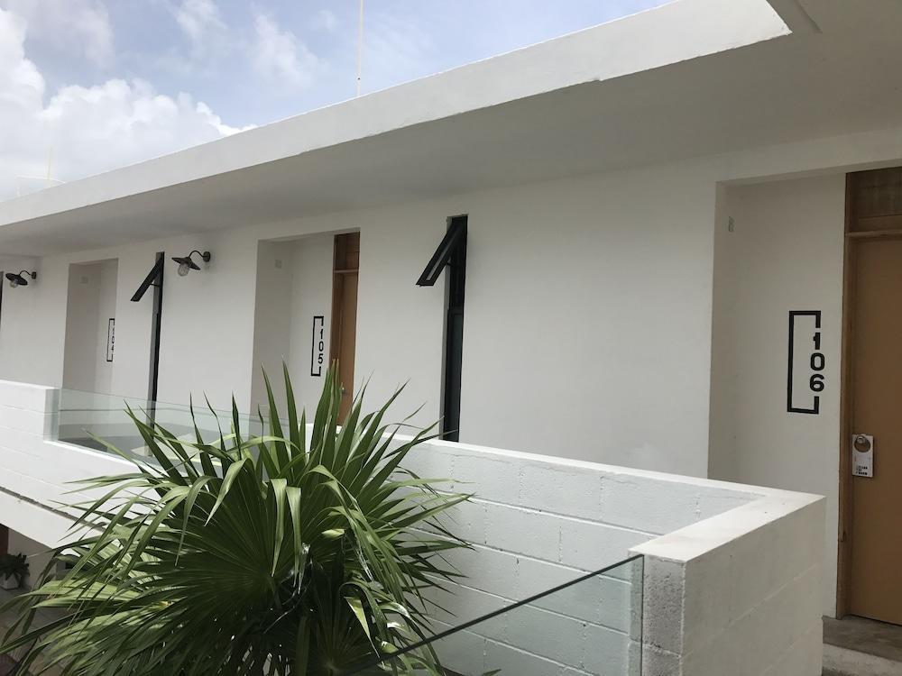 Hotel Villas San Ignacio Плая дел Кармен Екстериор снимка